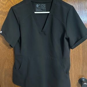 Figs scrub top